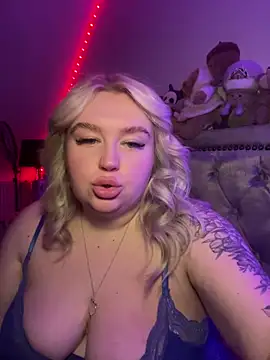 TwoWayT xx online show from March 7, 2026, 1:23 am