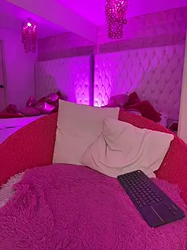 Kitty madness online show from February 19, 2026, 8:28 pm