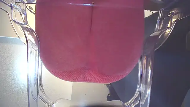 Snapshot of Unholy_Cherry chatting on April 2, 2026, 3:35 am Unholy Cherry online show from April 2, 2026, 3:35 am