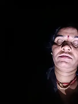 Muskan44s online show from May 18, 2026, 9:41 pm