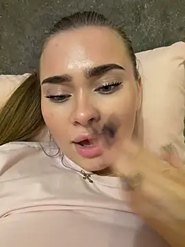 MonicaWestt online show from June 30, 2026, 7:14 pm