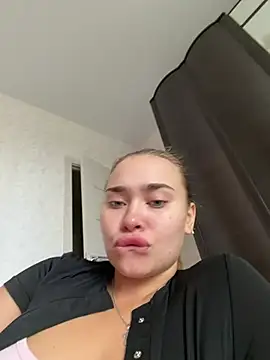 MonicaWestt online show from July 17, 2026, 8:44 am