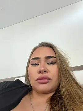 MonicaWestt online show from July 23, 2026, 7:27 am