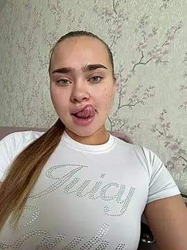 MonicaWestt online show from July 14, 2026, 7:57 am