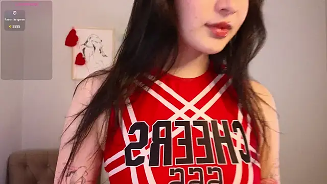 Noiry Vuvez online show from June 8, 2026, 1:28 am