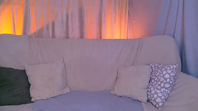 AliceChanel online show from June 27, 2026, 2:50 am