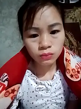 Snapshot of l_kiss chatting on March 5, 2026, 9:33 pm l kiss online show from March 5, 2026, 9:33 pm