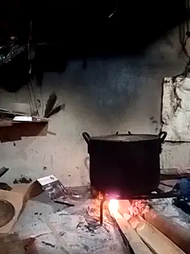 Snapshot of l_kiss chatting on March 30, 2026, 12:17 pm l kiss online show from March 30, 2026, 12:17 pm