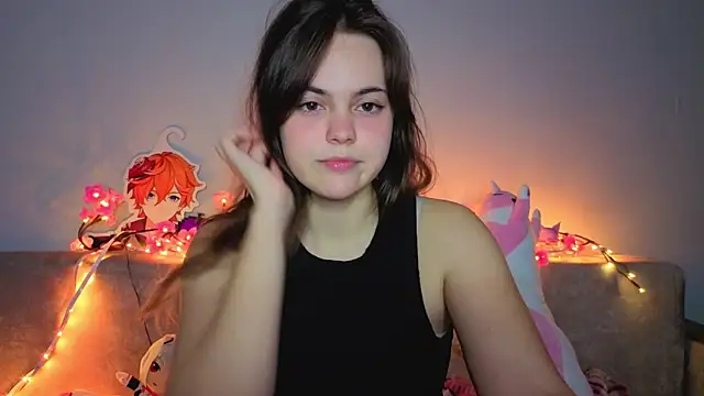  momomochi  online show from February 8, 2026, 7:11 pm