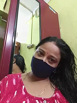Snapshot of kashish_bhabhi chatting on June 18, 2026, 6:23 am kashish bhabhi online show from June 18, 2026, 6:23 am