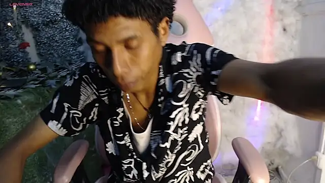 Walkers05 online show from March 14, 2026, 3:23 am