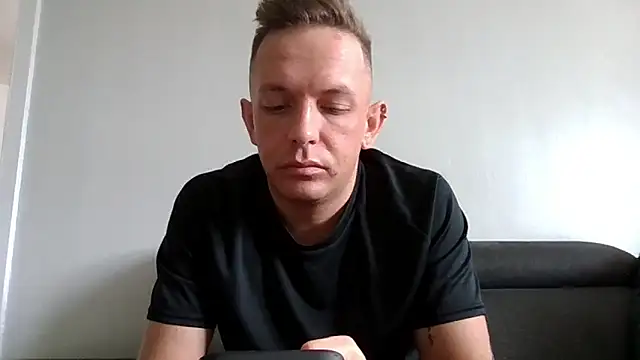 verscub6969 online show from March 7, 2026, 9:37 am