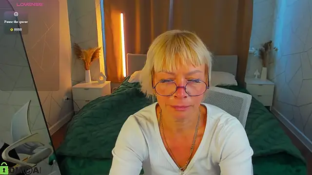 Ann Annise online show from July 13, 2026, 12:54 am