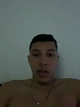 Snapshot of AlexP1090 chatting on June 10, 2026, 4:03 am AlexP1090 online show from June 10, 2026, 4:03 am