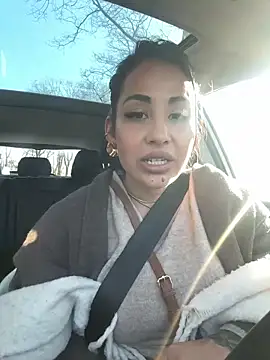 bella dauergeil online show from February 4, 2026, 12:55 pm