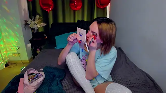 Snapshot of PollyRoseX chatting on March 8, 2026, 7:06 pm PollyRoseX online show from March 8, 2026, 7:06 pm