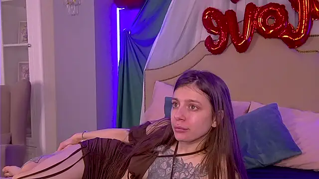 EileenElfie online show from February 12, 2026, 3:39 am