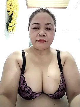 Snapshot of Baby-bigtits2026 chatting on May 11, 2026, 10:16 am Baby-bigtits2026 online show from May 11, 2026, 10:16 am