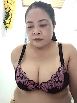 Snapshot of Baby-bigtits2026 chatting on March 24, 2026, 12:16 pm Baby-bigtits2026 online show from March 24, 2026, 12:16 pm