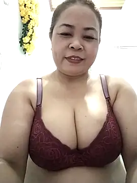 Snapshot of Baby-bigtits2026 chatting on April 11, 2026, 10:19 am Baby-bigtits2026 online show from April 11, 2026, 10:19 am