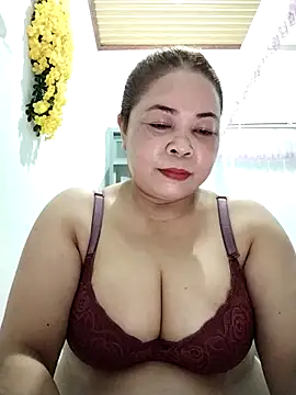 Snapshot of Baby-bigtits2026 chatting on April 14, 2026, 2:00 pm Baby-bigtits2026 online show from April 14, 2026, 2:00 pm