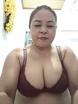 Snapshot of Baby-bigtits2026 chatting on May 20, 2026, 10:23 am Baby-bigtits2026 online show from May 20, 2026, 10:23 am