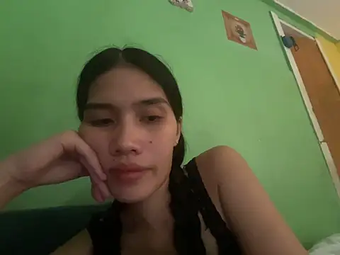 Snapshot of Sweetiebabe25 chatting on April 9, 2026, 12:34 am Sweetiebabe25 online show from April 9, 2026, 12:34 am