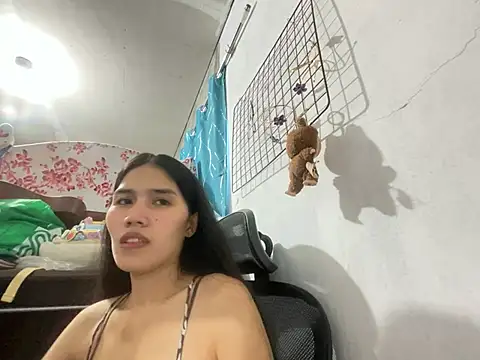 Snapshot of Sweetiebabe25 chatting on April 3, 2026, 7:59 am Sweetiebabe25 online show from April 3, 2026, 7:59 am