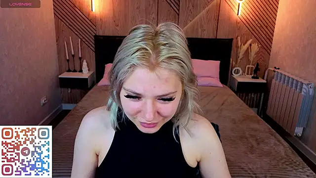 Kate Krose online show from May 6, 2026, 12:47 am
