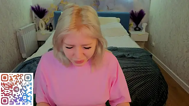 Kate Krose online show from May 4, 2026, 12:58 am