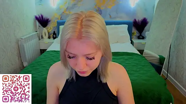 Kate Krose online show from April 26, 2026, 1:14 am
