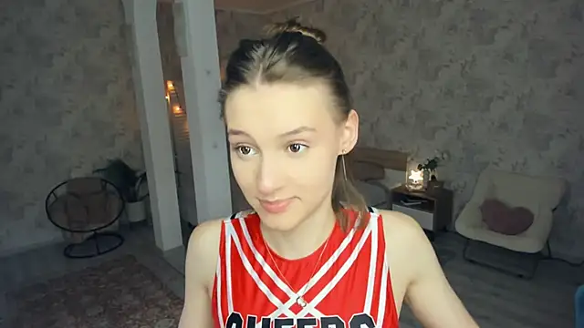 LianneBynon online show from May 30, 2026, 8:31 am