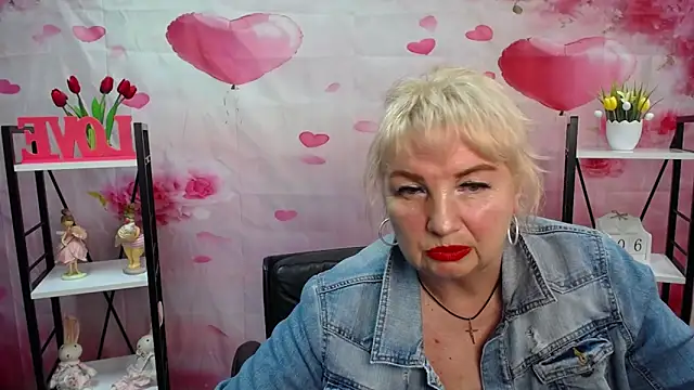 RenataDaster online show from May 6, 2026, 4:55 pm