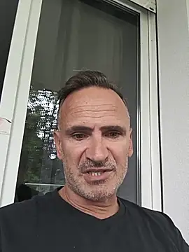 Snapshot of bobo672 chatting on June 5, 2026, 8:42 am bobo672 online show from June 5, 2026, 8:42 am