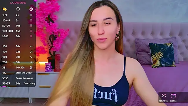JasminUqueen online show from June 11, 2026, 2:53 am