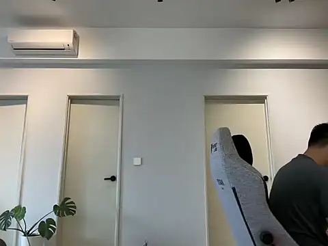 bigdomdomsss online show from February 1, 2026, 8:56 am