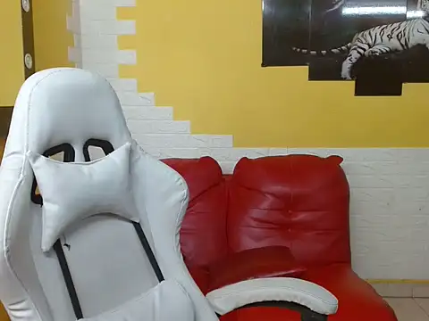 chacorta  online show from April 23, 2026, 2:08 pm