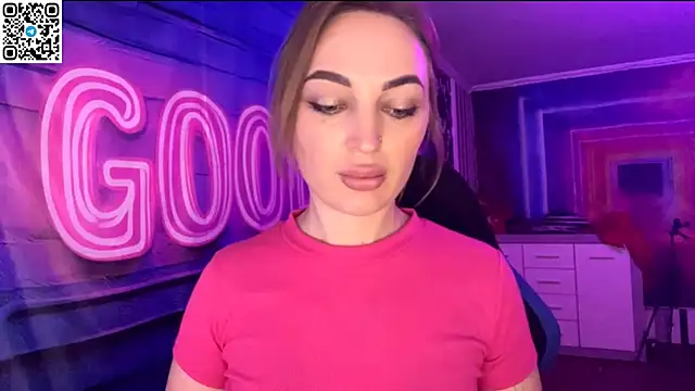 Snapshot of Vellora_ chatting on April 13, 2026, 4:00 pm Vellora online show from April 13, 2026, 4:00 pm