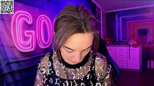 Snapshot of Vellora_ chatting on March 17, 2026, 8:12 pm Vellora online show from March 17, 2026, 8:12 pm