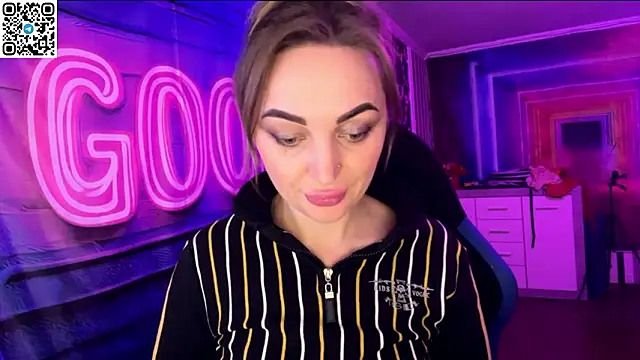 Snapshot of Vellora_ chatting on March 16, 2026, 7:38 pm Vellora online show from March 16, 2026, 7:38 pm