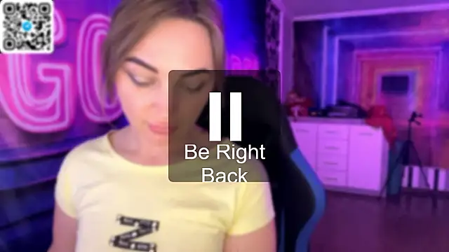 Snapshot of Vellora_ chatting on March 29, 2026, 8:10 pm Vellora online show from March 29, 2026, 8:10 pm