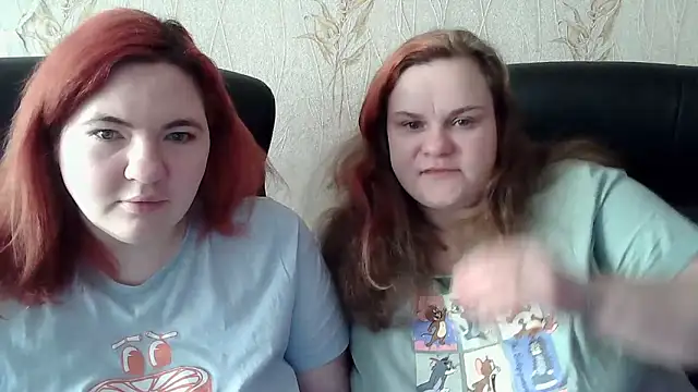 HollyXXXEva online show from February 4, 2026, 8:20 am