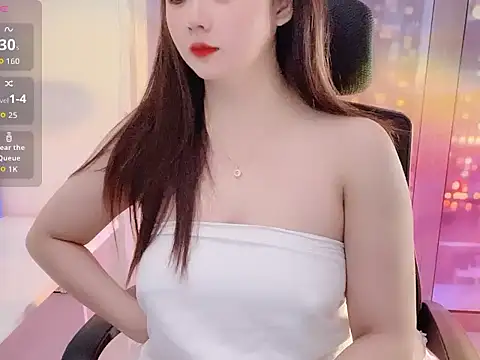 XiaBunny online show from April 22, 2026, 5:20 pm