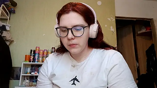 VannessaDillenbeck online show from February 2, 2026, 9:30 am