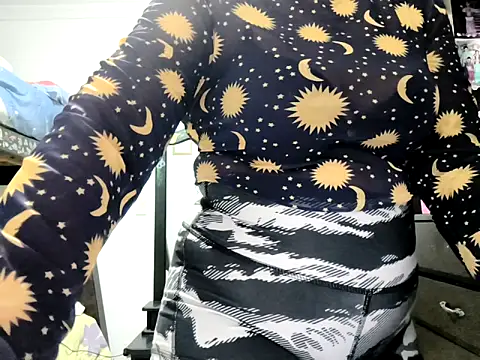 Snapshot of Saraalicious chatting on February 27, 2026, 11:59 pm Saraalicious online show from February 27, 2026, 11:59 pm