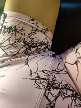 Snapshot of Brissperu18 chatting on February 13, 2026, 2:55 am Brissperu18 online show from February 13, 2026, 2:55 am