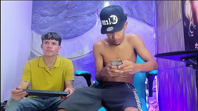 luis sex boy online show from February 4, 2026, 9:43 pm