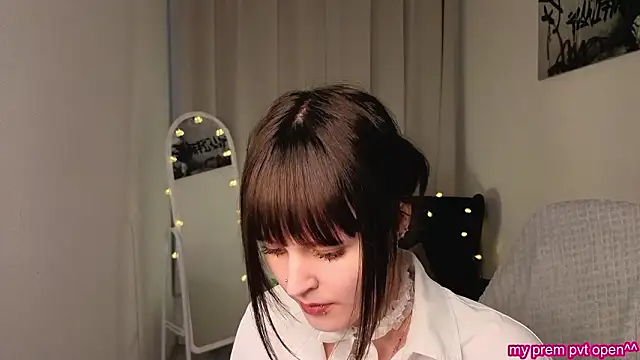 michelewild online show from February 15, 2026, 1:32 pm