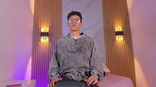 Snapshot of Christopher_Hunter chatting on March 28, 2026, 4:02 am Christopher Hunter online show from March 28, 2026, 4:02 am