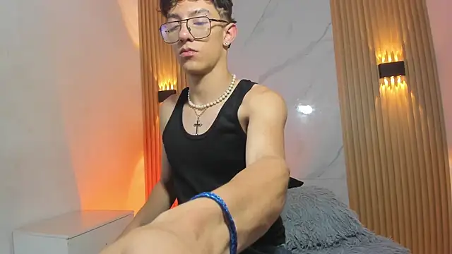 Snapshot of Christopher_Hunter chatting on March 25, 2026, 3:50 am Christopher Hunter online show from March 25, 2026, 3:50 am